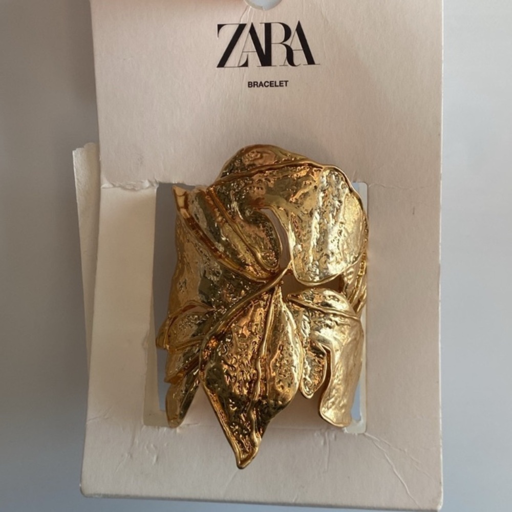 NWT Zara Large Leaf Arm Band Bracelet - Picture 2 of 9